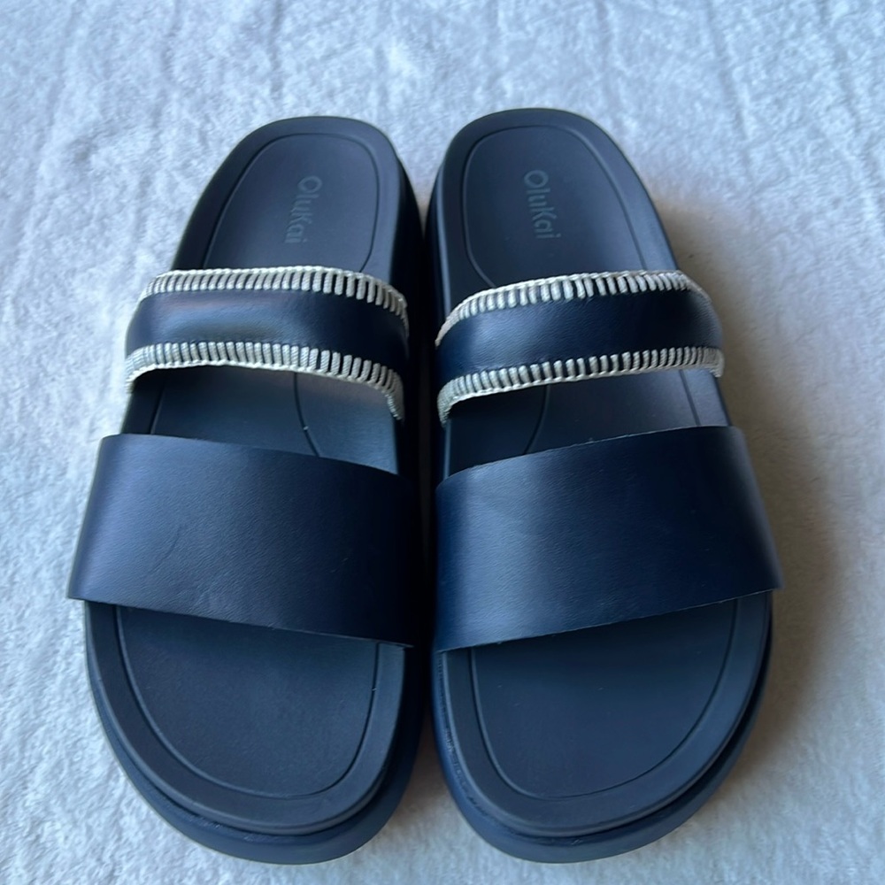 Olukai Pae Leather Slide Sandals